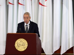 Преминуо бивши председник Алжира Абделкадер Бенсалах