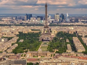 Париз враћа амбасадора у Вашингтон; Џонсон поручио Француској: Саберите се