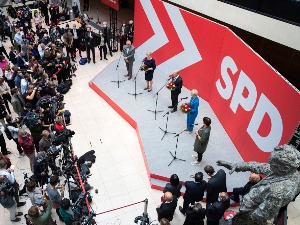 Немачка између семафора и Јамајке – да ли се социјалдемократија враћа у Европу на велика врата
