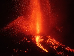 Вулкан на Ла Палми повећао експлозивну снагу, емитовао најмање 250.000 тона сумпор-диоксида