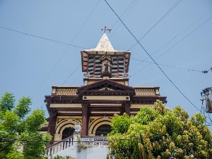 Отмице и насиље на Хаитију – банде преузимају контролу над главним градом