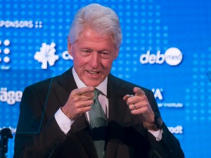 Бил Клинтон пуштен из болнице