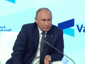 Путин: Северни ток 2 има сасвим довољно гаса да одмах потече Европом