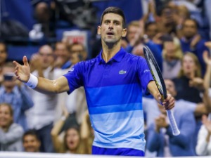 Мекнами се извинио Ђоковићу због притиска који трпи