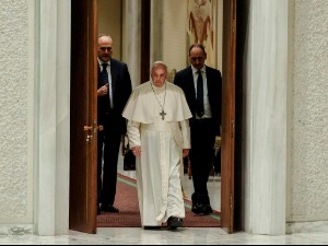 Ватикан изненада отказао пренос састанка папе и Бајдена