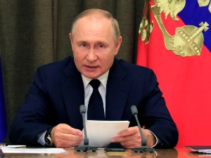 Путин: Размештање америчких ракета у Европи озбиљна претња