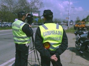 Возио под дејством опијата и без возачке дозволе