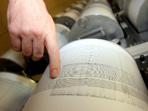 Снажан потрес код Јапана, нема опасности од цунамија