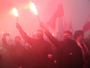 "Марш независности" у Варшави – мигранти и Европска унија на мети десничара