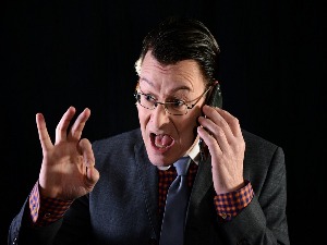 Да ли вас шеф зове ван радног времена?