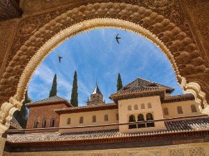 	Компас - Шпанија - забавна музика