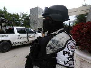 Обрачун картела у Мексику, девет тела обешено на надвожњаку