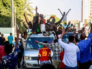 Не смирује се ситуација у Судану, убијен шеснаестогодишњак
