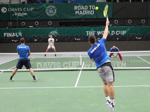 Лајовић и Крајиновић најављују силну Србију у Инсбруку