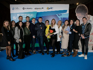 Ђоковићева Фондација пружа подршку родитељима уз филм о сестрама Вилијамс