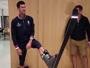 Необичан поклон за Ђоковића после победе