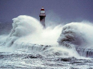Незапамћена олуја Арвен погодила Велику Британију, најмање двоје мртвих