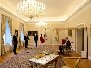 Земан именовао Петра Фијалу за новог председника чешке владе