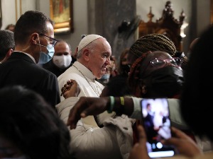 Папа Фрања на Кипру позвао католике и православце на помирење