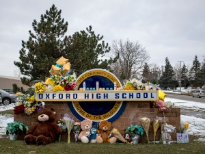 Родитељи осумњиченог за пуцњаву у Мичигену одбацили кривицу за убиство