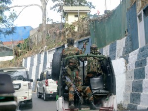 Војно возило улетело међу демонстранте у Мјанмару, петоро мртвих