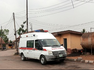 У нападу на аутобус у Нигерији изгорело најмање 30 особа, међу њима и деца