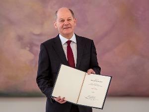 Бундестаг изгласао Олафа Шолца за новог канцелара Немачке