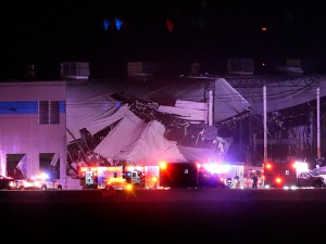 Страхује се да је торнадо у Кентакију однео више од 50 живота, у фабрици свећа заробљено 110 радника