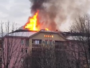 Велики пожар у Новом Саду, гори кров зграде