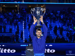 Новак годину завршава 353. седмицом на првом месту