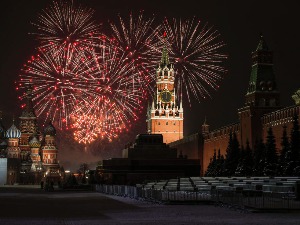 Свет дочекao Нову годину, спектакли у Сиднеју, Москви, Берлину...