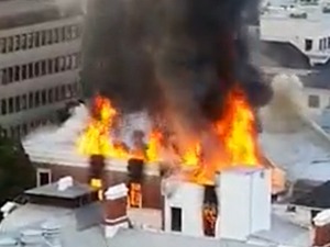 Локализован пожар у парламенту Јужне Африке