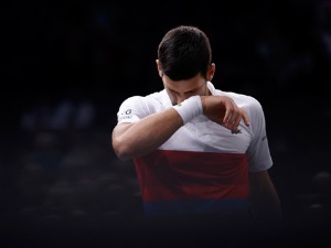 Новак око осам сати на аеродрому у Мелбурну, "од свих изузетака, само је он проблем"