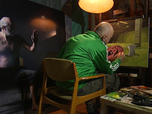 Братислав Радовановић негује фигуративно и наративно сликарство и еклектичне композиције