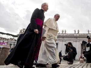 Папа реорганизује канцеларију за доктрину вере, сменио надбискупа Морандија