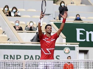 Хоук ни данас неће одлучити о депортацији Ђоковића