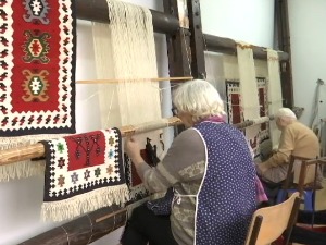 Опстанак пиротског ћилима зависи искључиво од вештих руку уметница – ткаља