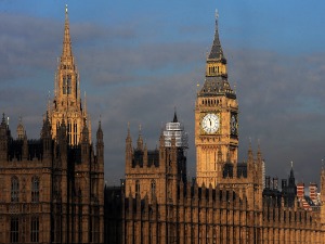 МИ-5 упозорава на кинеску шпијунку у британском парламенту