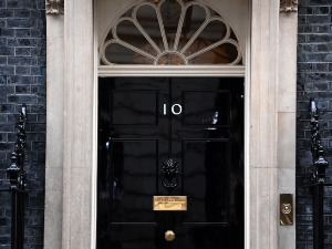 Даунинг стрит се извинио Бакингемској палати због журки одржаних ноћ уочи сахране принца Филипа