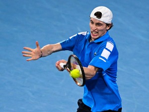 Умбер испао у првом колу АО, па добио позитиван тест на корону