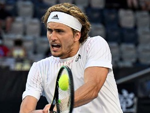 Зверев рутински надиграо Албора, а Беретини бољи од Алкараза за осмину финала