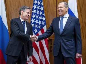  Лавров и Блинкен у Женеви – узавреле емоције, чврст стисак и стидљиви помаци
