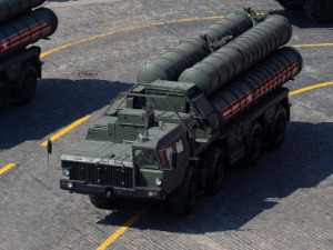 Два батаљона руских С-400 стигла у Белорусију на вежбу