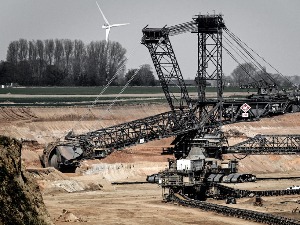 Последњи човек у селу духова – немачки пољопривредник против рударског дива