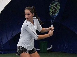 Лола Радивојевић у борби за полуфинале јуниорки на АО