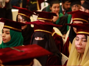 Авганистан, државни универзитети отворили врата за студенткиње