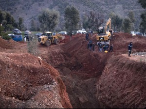 Дечак у Мароку три дана заглављен у бунару дубоком 32 метра, филмска акција спасавања