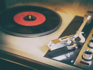 	Игла на винилу - Оркестри за игру 