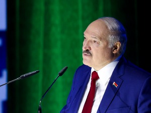 Лукашенко: Повлачим се ако се стабилизује ситуација у земљи