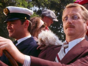 Драмски понедељак: Девојка с лампом